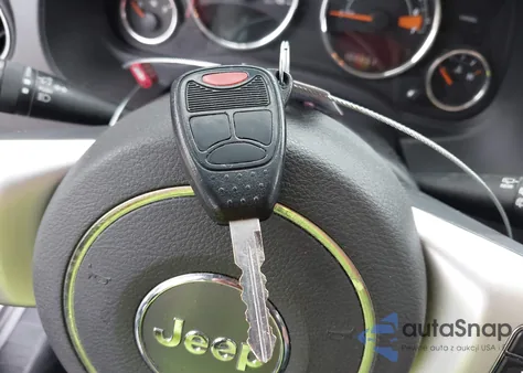 2016 Jeep Compass High Altitude Edition z USA, uszkodzony, nr VIN 1C4NJDEB9GD572627